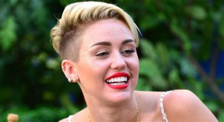 Avery Cyrus Height, Weight, Net Worth, Age, Birthday, Wikipedia, Who, Instagram, Biography