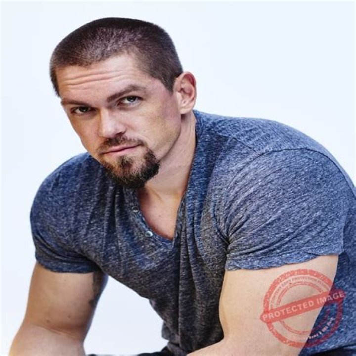 
Bruno Falcon Height, Weight, Net Worth, Age, Birthday, Wikipedia, Who, Nationality, Biography 