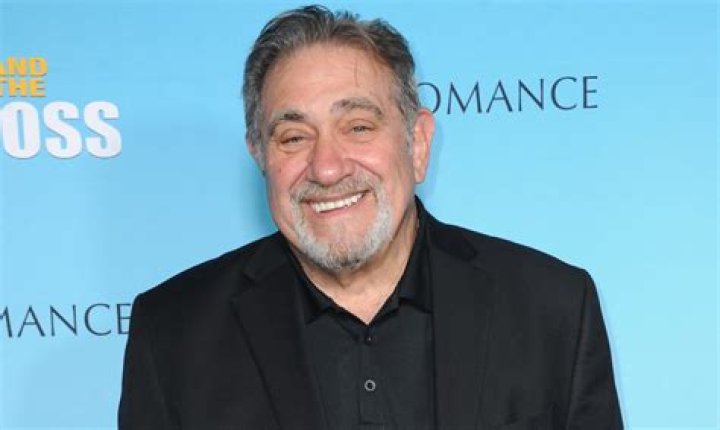 Dan Lauria Height, Weight, Net Worth, Age, Birthday, Wikipedia, Who, Nationality, Biography