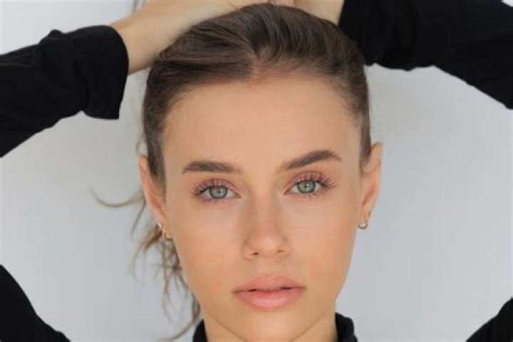 Lara Grice Height, Weight, Net Worth, Age, Birthday, Wikipedia, Who, Instagram, Biography