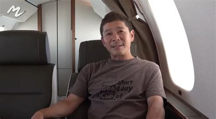 
Yusaku Maezawa Height, Weight, Net Worth, Age, Birthday, Wikipedia, Who, Nationality, Biography 